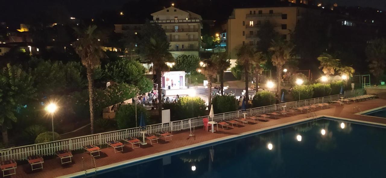 Villaggio Costa D'Argento San Vito Chietino Exterior photo